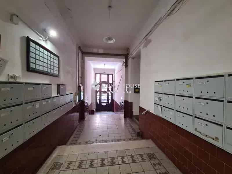 Lakás Eladó , Budapest, Közép-Magyarország