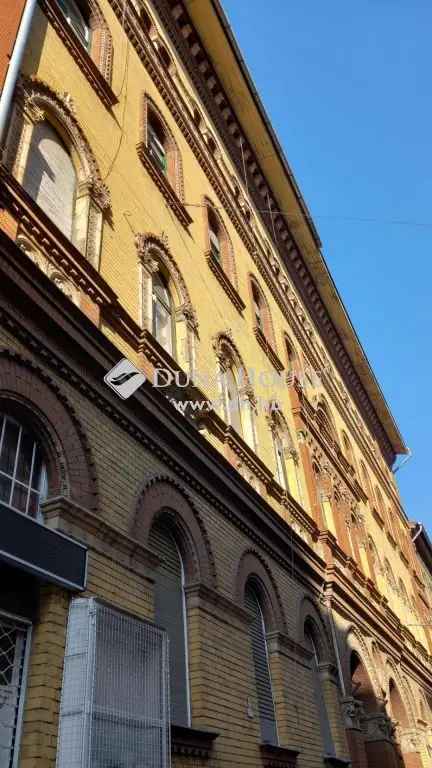Lakás Eladó , Budapest, Közép-Magyarország