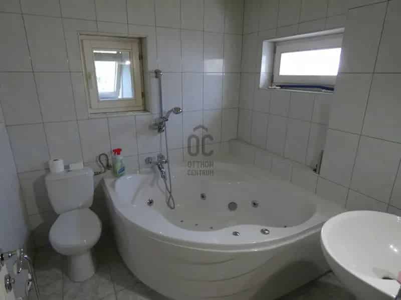 Ház Kiadó , Gödöllői járás, Közép-Magyarország