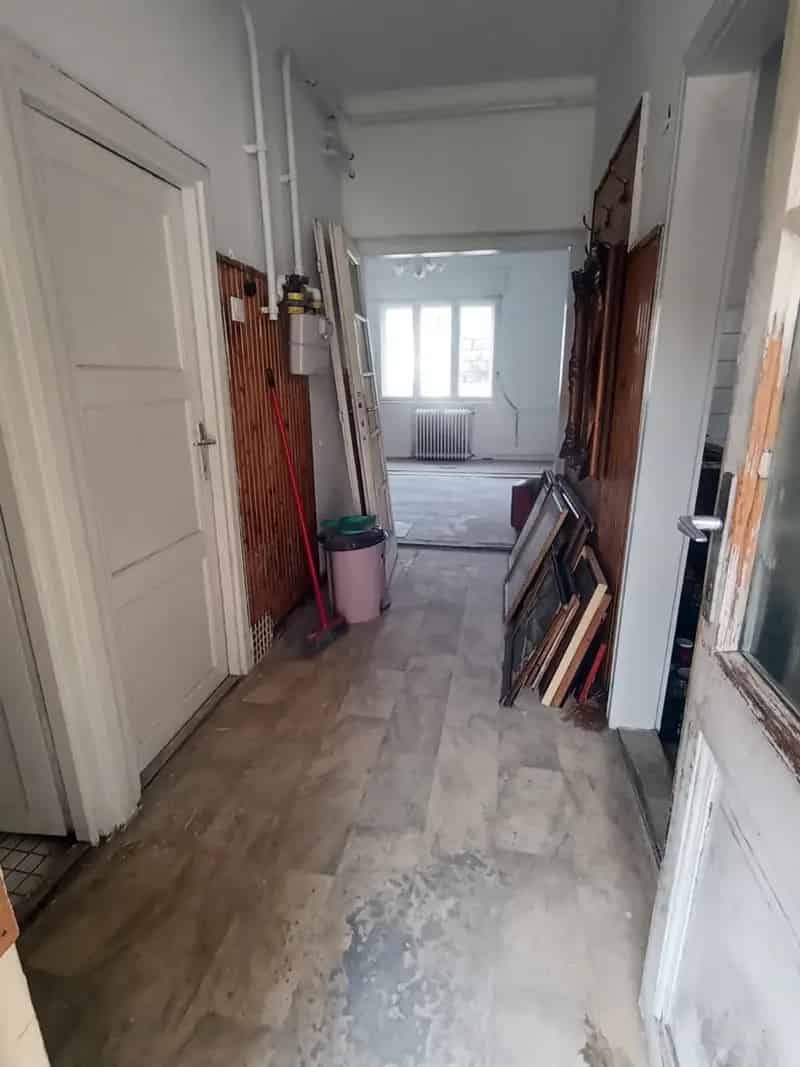 Ház Kiadó , Budapest, Közép-Magyarország