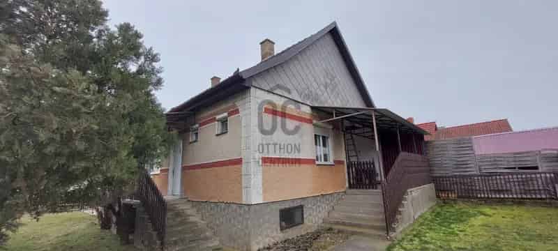 Ópályi családi ház eladó - 3 szoba, 989 m2 telek