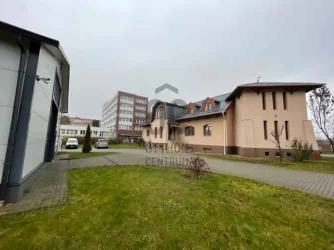 Nyíregyházai eladó kereskedelmi ingatlan, UZ015690