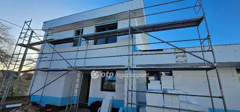 Ház Kiadó , Ajkai járás, Dunántúl