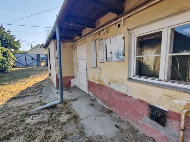 Telek Kiadó , Érd, Közép-Magyarország