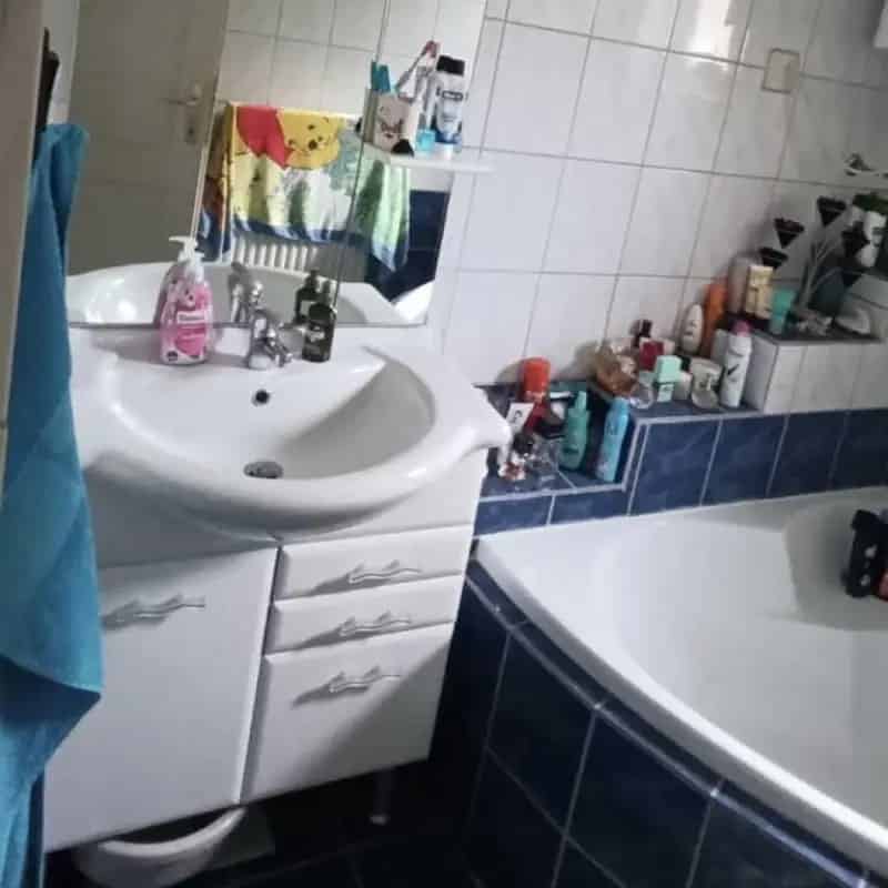 Ház Kiadó , Szentendre, Közép-Magyarország