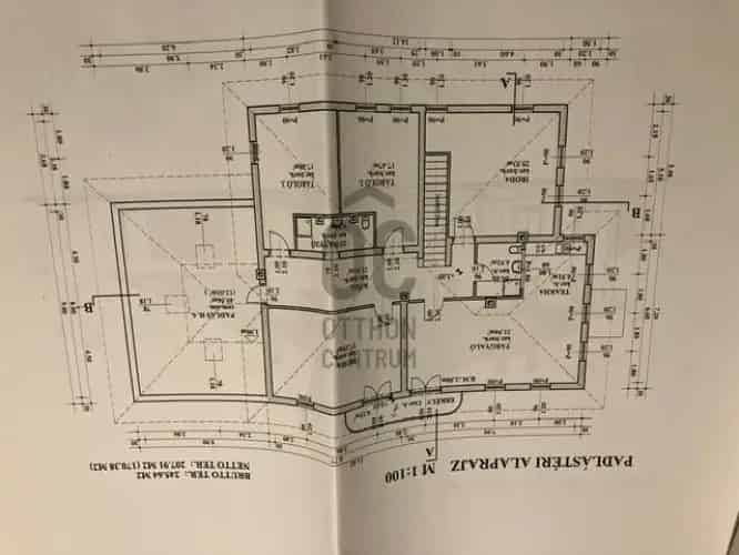 Solymári eladó kereskedelmi ingatlan, UZ017574