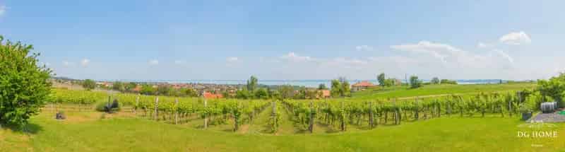 Ház Kiadó , Balatonfüredi járás, Dunántúl