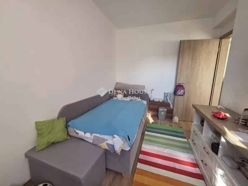 Ház Kiadó , 9, Bajcsy-Zsilinszky utca, Pécs, Dunántúl