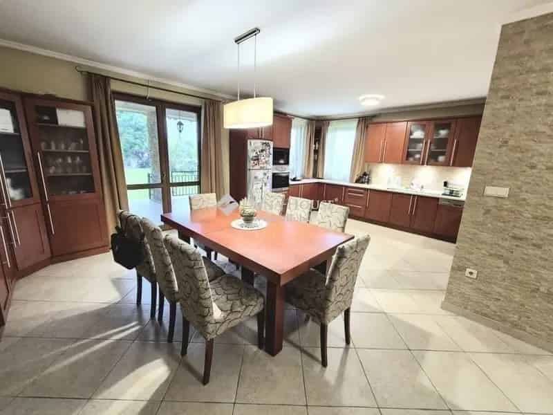 Ház Kiadó , Dabasi járás, Közép-Magyarország