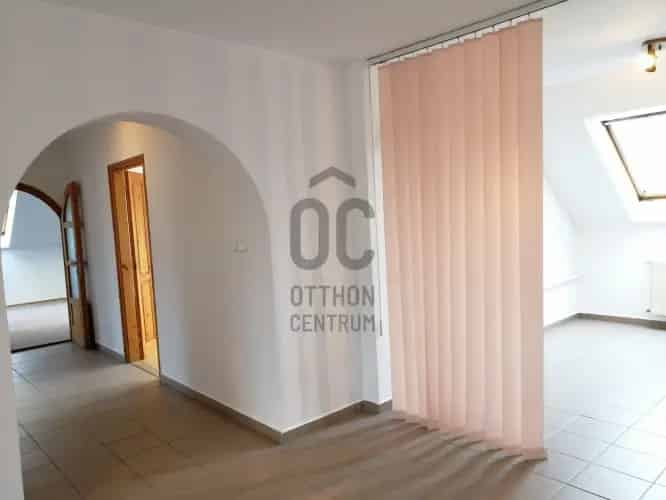Keszthelyi üzlethelyiség kiadó 120nm