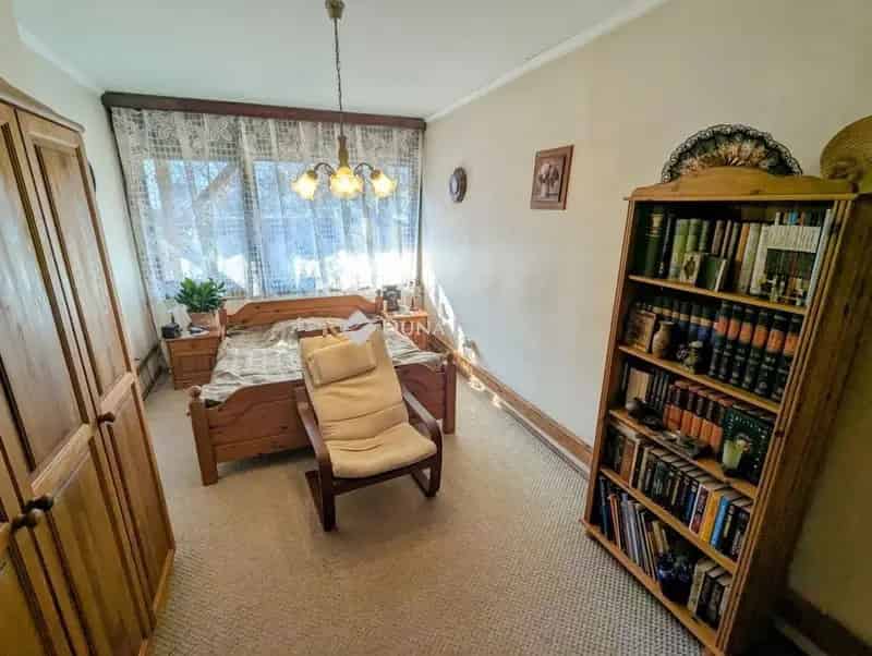 Ház Kiadó , Budapest, Közép-Magyarország