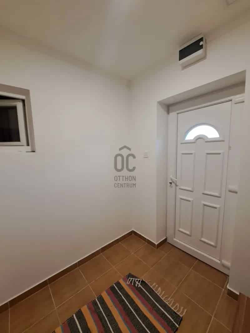 Ház Kiadó , Nagykátai járás, Közép-Magyarország
