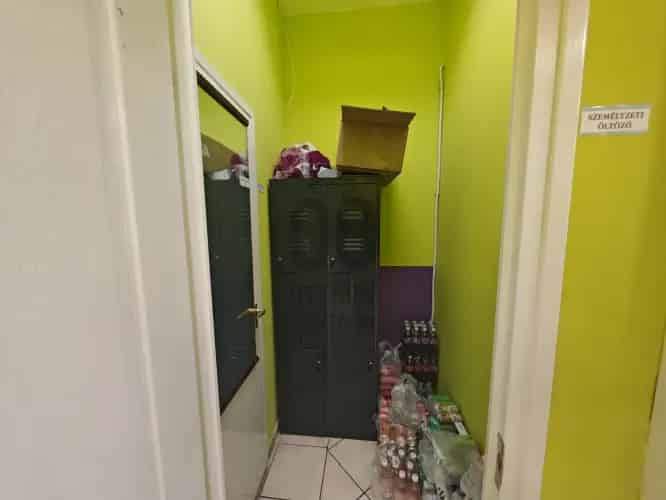Elado Kereskedelmi Ingatlan Bérleti Joga Esztergomban 70nm