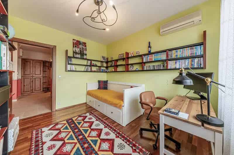 Lakás Kiadó , Budapest, Közép-Magyarország