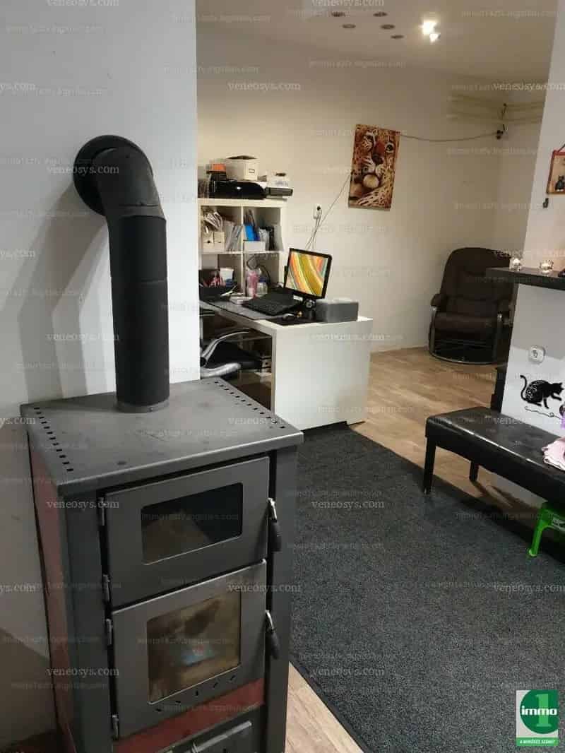 Nádasdladányban eladó egy 2623 nm-en elhelyezkedő, 180 nm hasznos alapterületű, 2 szintes ingatlan.