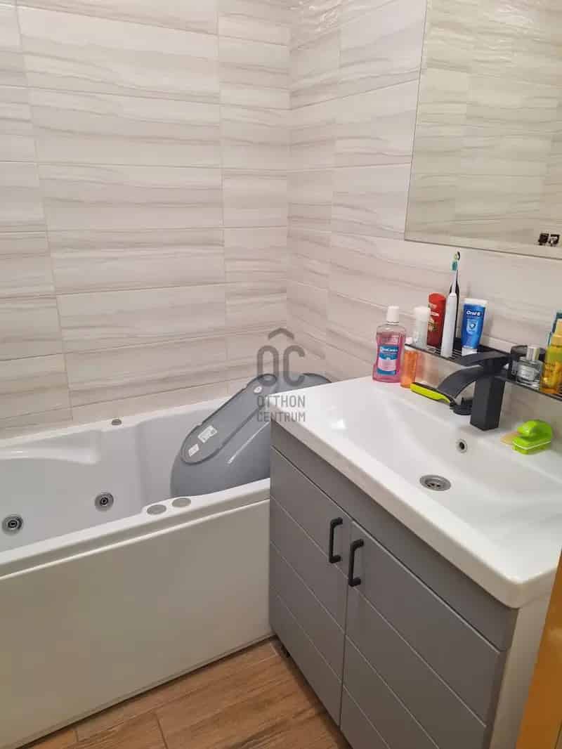Lakás Kiadó , Budapest, Közép-Magyarország