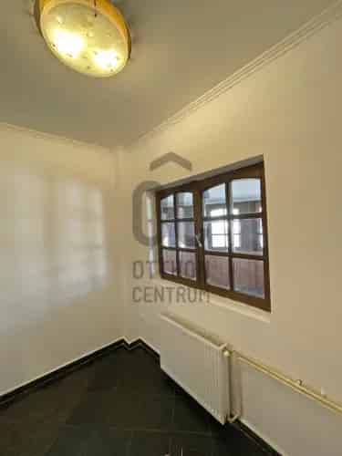 Budapest IV. kerületi eladó családi ház, H498815