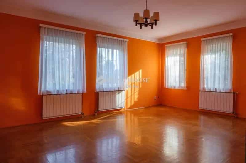 Ház Kiadó , Budapest, Közép-Magyarország