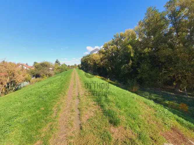 Százhalombattai eladó telek 418 nm 60 nm-es épülettel