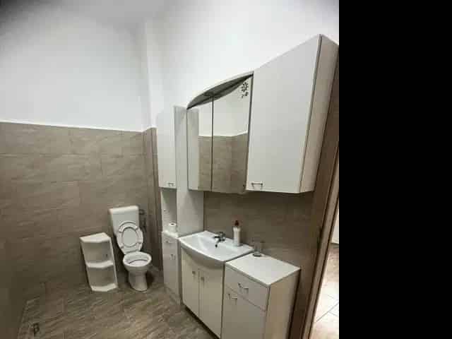 Ház Kiadó , Tatabányai járás, Dunántúl