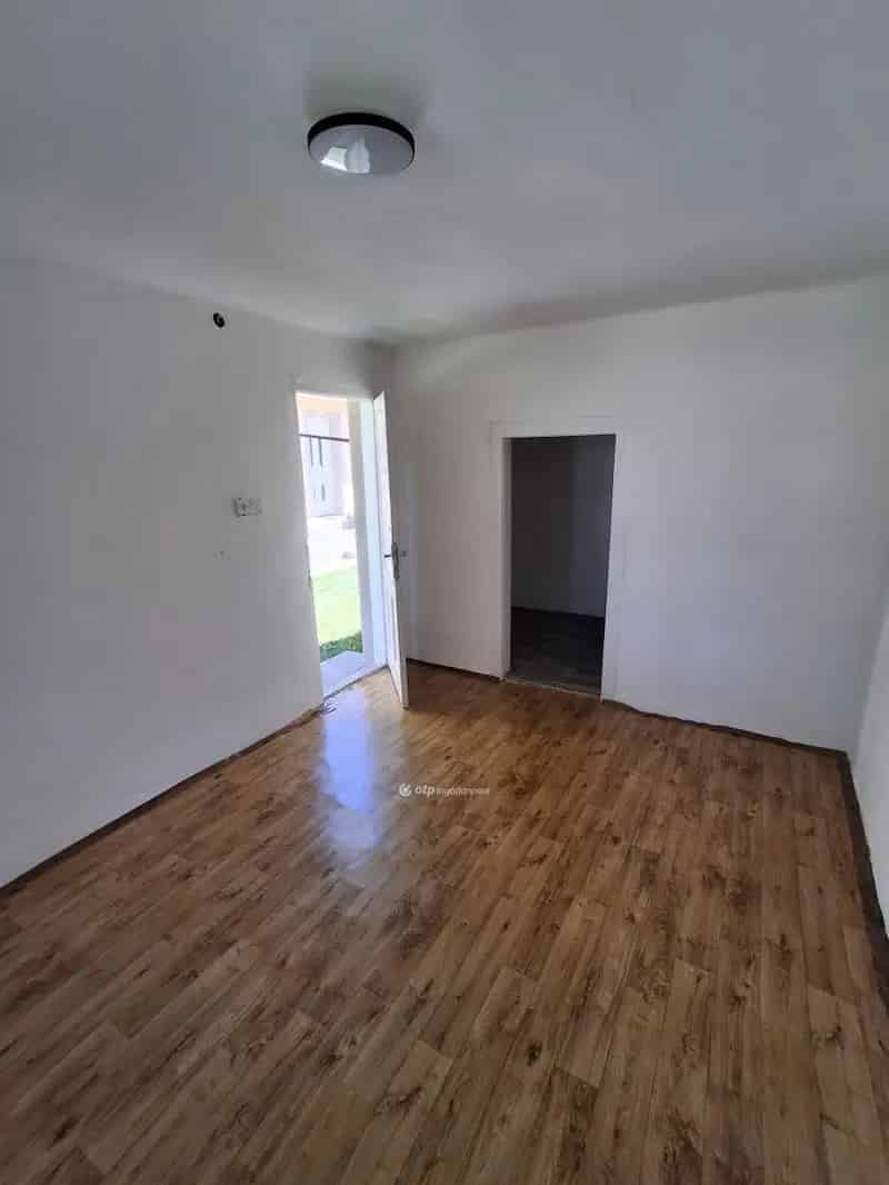 Ház Kiadó , Salgótarjáni járás, Alföld és Észak