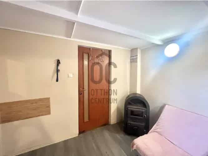 Balatonfűzfői eladó lakás, DLK077186