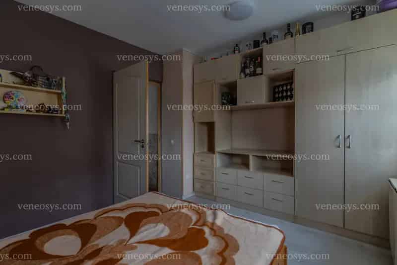 🏡 Eladó 72 m²-es, 3 szobás magasföldszinti lakás Baján!