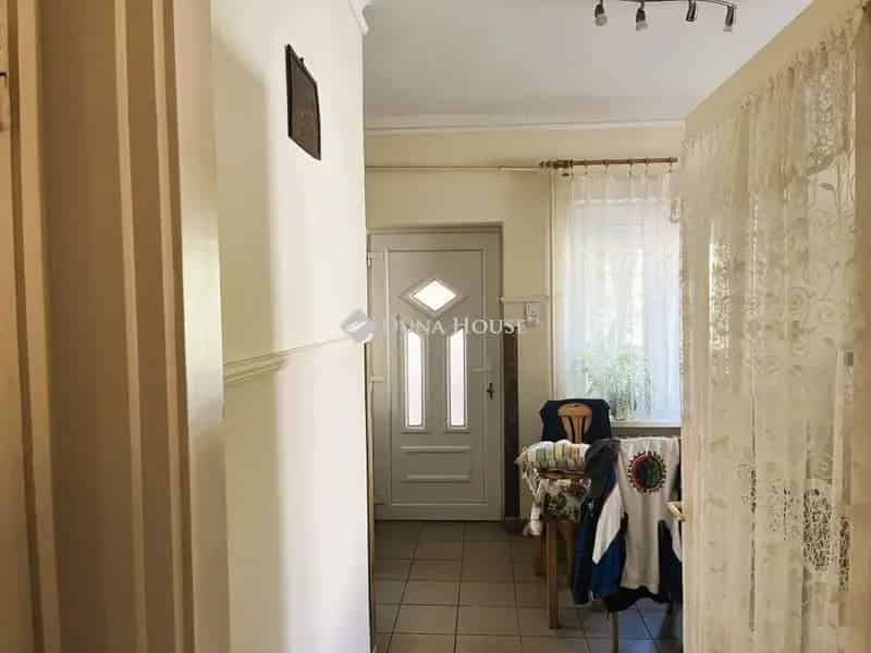 Ház Kiadó , Dabasi járás, Közép-Magyarország