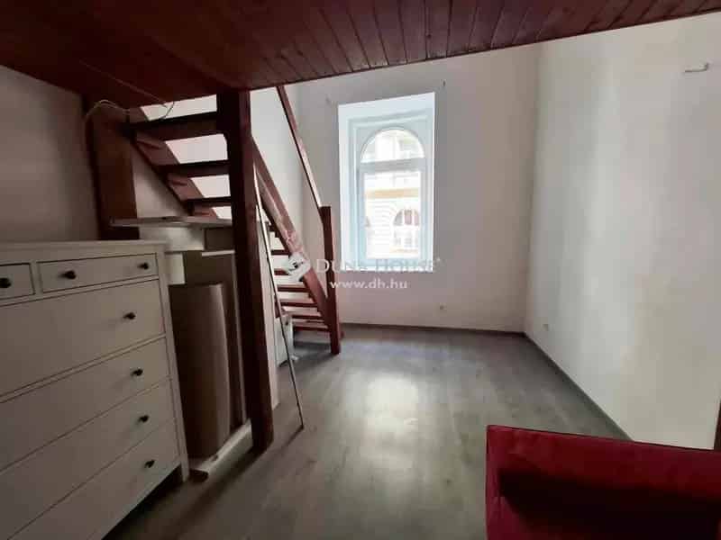 Lakás Kiadó , Budapest, Közép-Magyarország