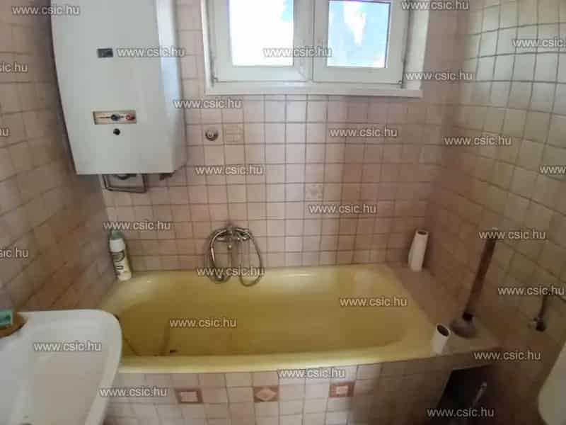Ház Kiadó , Budapest, Közép-Magyarország