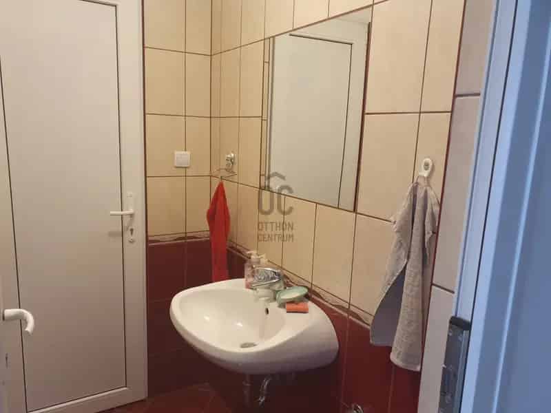 Budaörs 3 szintes ipari ingatlan eladó