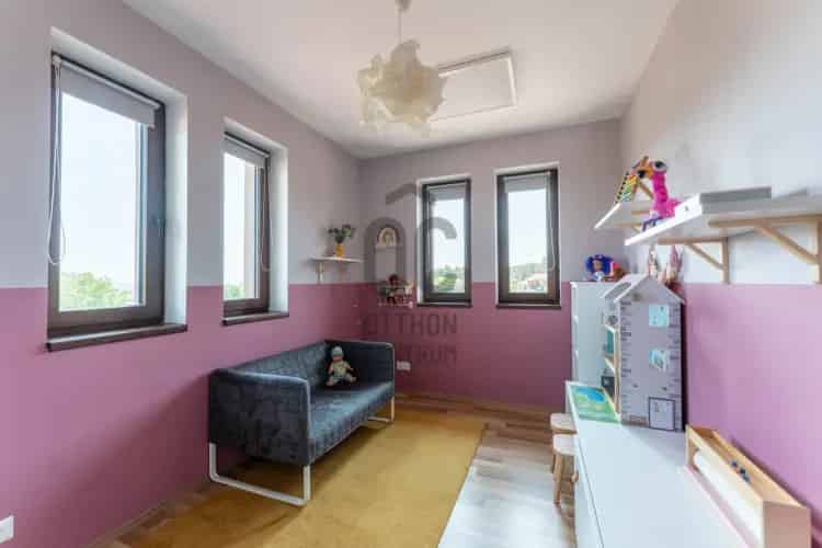Várpalotai családi ház eladó - 6 szoba, 819 m2 telek
