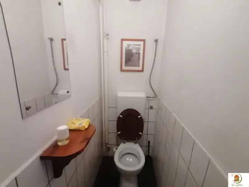 Ház Kiadó , Pilisvörösvári járás, Közép-Magyarország