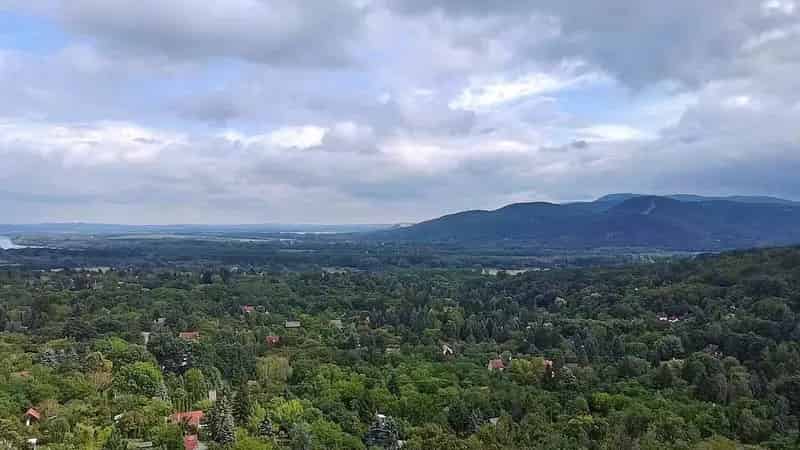 Ház Kiadó , Szobi járás, Közép-Magyarország