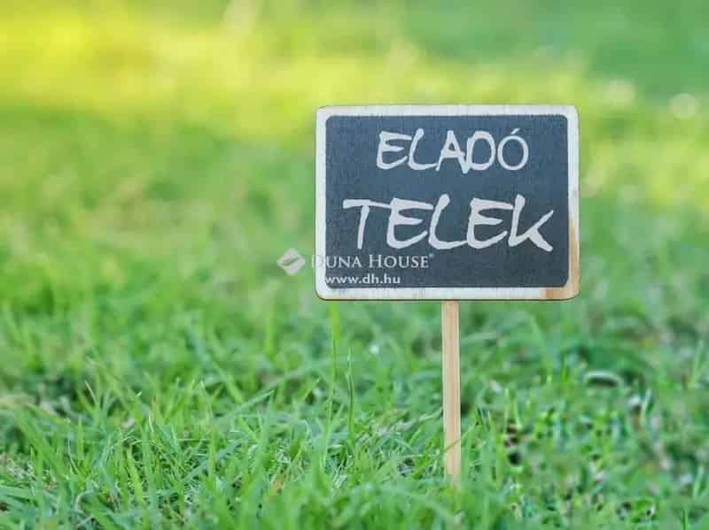 Telek Eladó , Fő tér, Keszthely, Dunántúl
