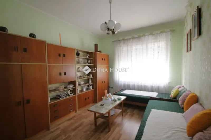 Ház Kiadó , Szombathelyi járás, Dunántúl