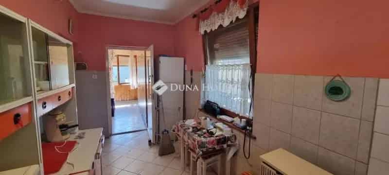 70 nm-es 3 szobás családi ház Lajosmizsén 1741 nm-es telken