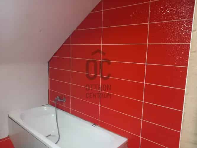 Szolnoki eladó családi ház, H435140