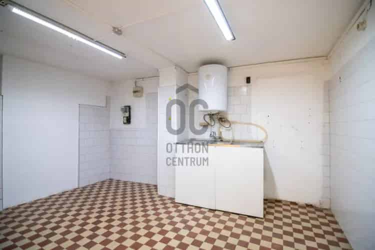 Törökbálinti kiadó kereskedelmi ingatlan, UZ017794