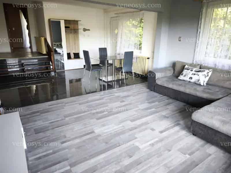 ELADÓ Szendrőben egy 150 m² össz.alapterületű 4 szobás + nappalis beépített tetőterű családi ház!