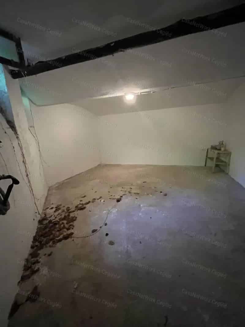 Ház Kiadó , Ceglédi járás, Közép-Magyarország