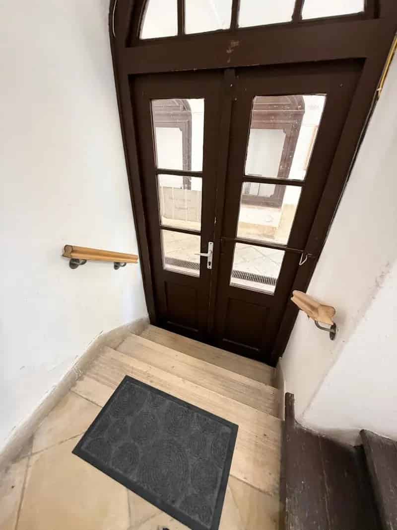 Pécs Belváros 4 Szobás Felújított Tégla Lakás Eladó