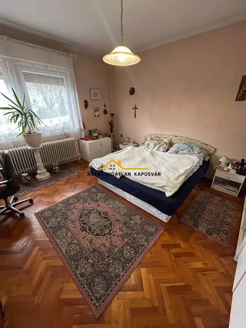 Ház Kiadó , Kaposvár, Dunántúl