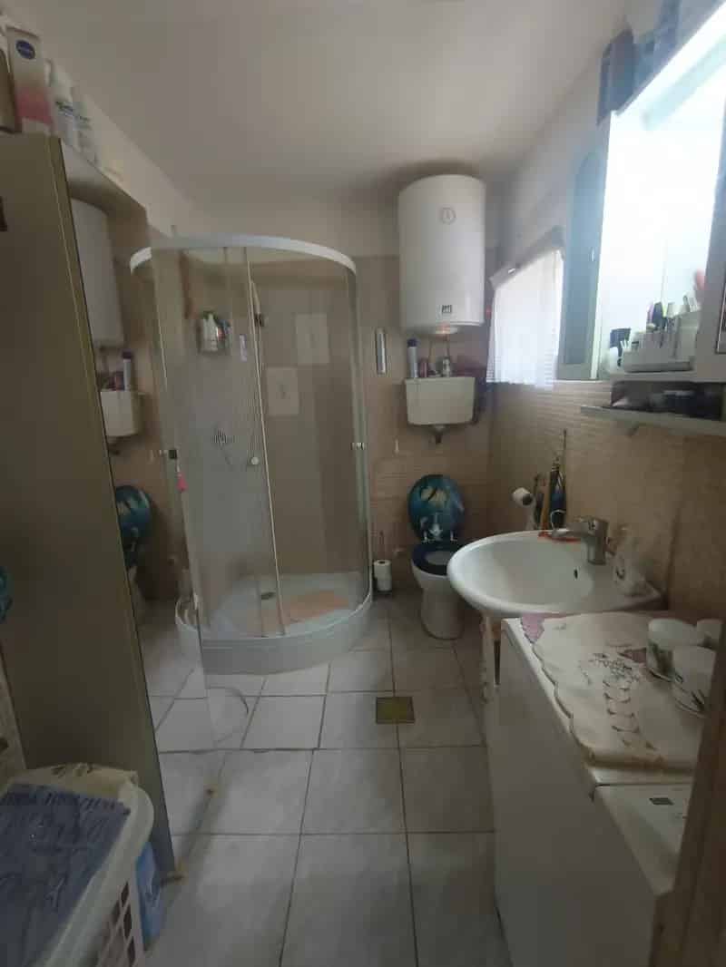 Ház Kiadó , Pécs, Dunántúl