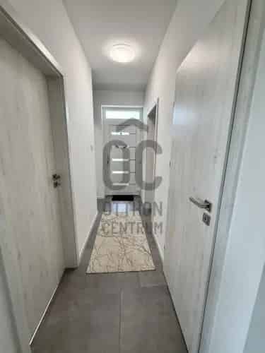 Nyíregyházai eladó újépítésű ikerház, U0048227