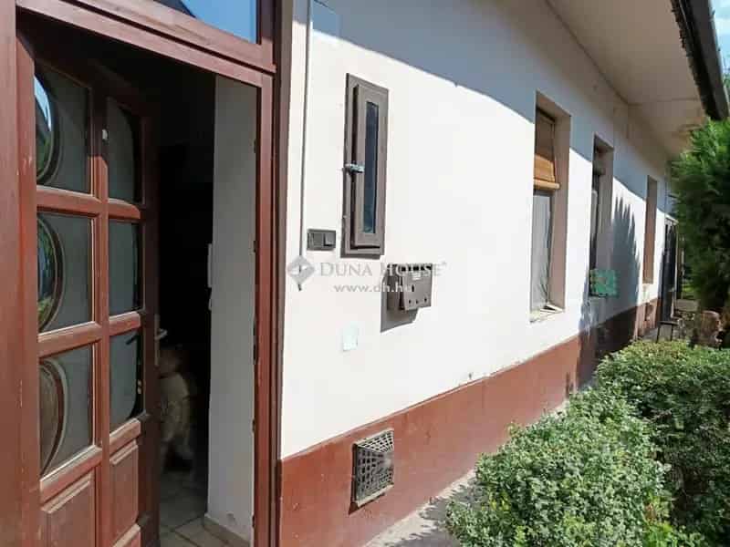 Ház Eladó , Vác, Közép-Magyarország