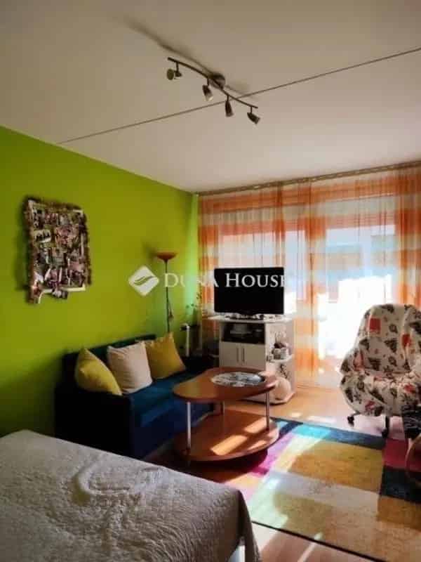 Lakás Kiadó , 9, Bajcsy-Zsilinszky utca, Pécs, Dunántúl