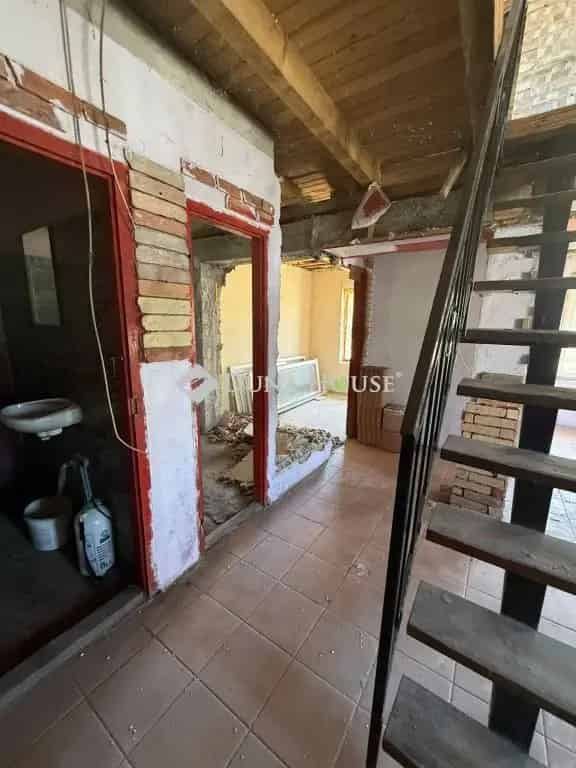 Ház Kiadó , Pilisvörösvári járás, Közép-Magyarország