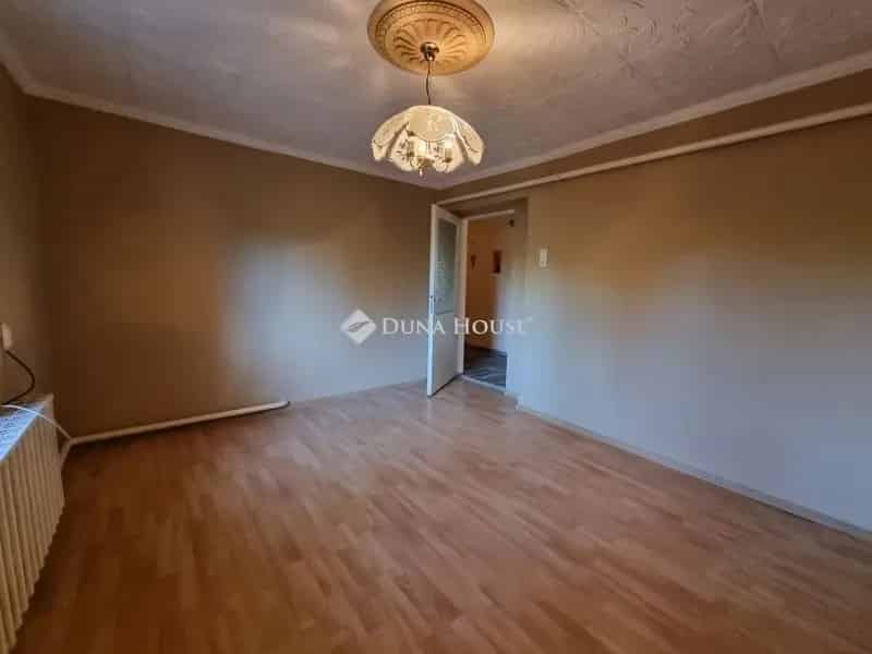 Ház Kiadó , Nagykátai járás, Közép-Magyarország