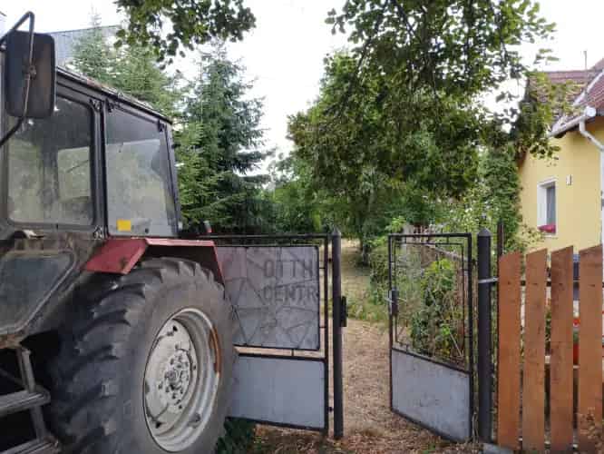 Mosonmagyaróvári eladó telek, T040388